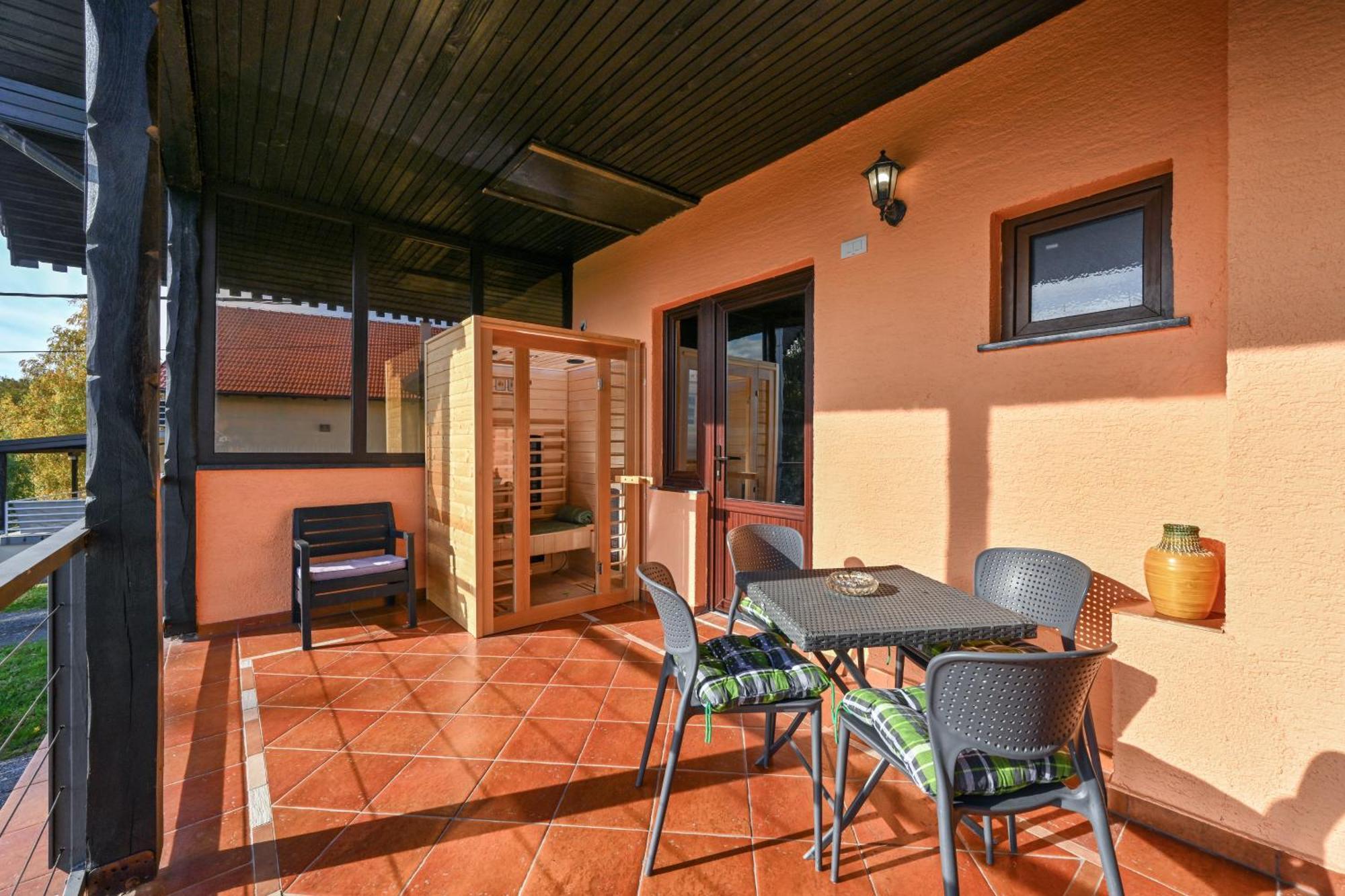 Juras Country House, Bazen, Sauna ,Hot Tube,Vrt Sveti Ivan Zelina Exterior photo